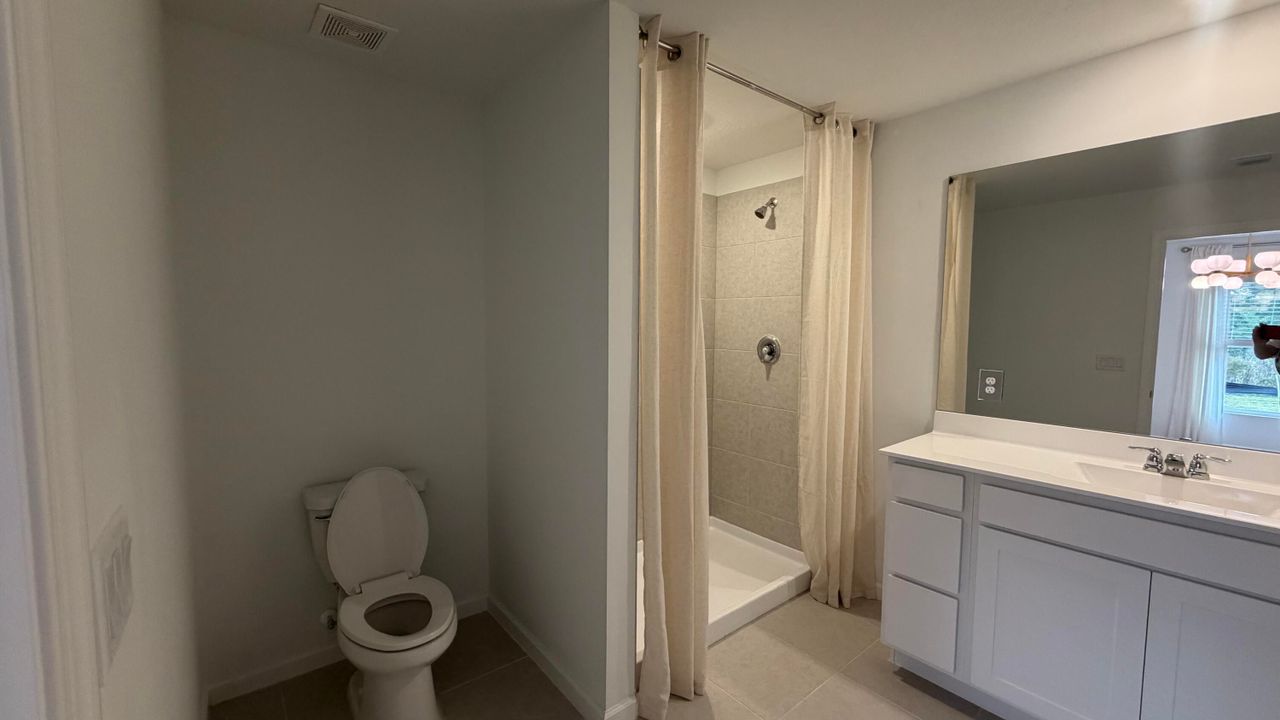 В аренду: $2,550 (3 спален, 2 ванн, 1432 Квадратных фут)