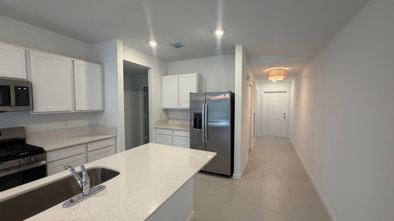 В аренду: $2,550 (3 спален, 2 ванн, 1432 Квадратных фут)