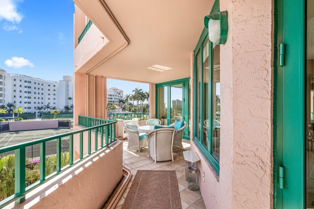 На продажу: $999,000 (2 спален, 2 ванн, 1630 Квадратных фут)