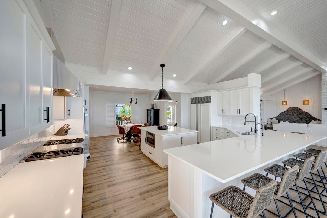 En Venta: $9,995,000 (4 camas, 3 baños, 809 Pies cuadrados)