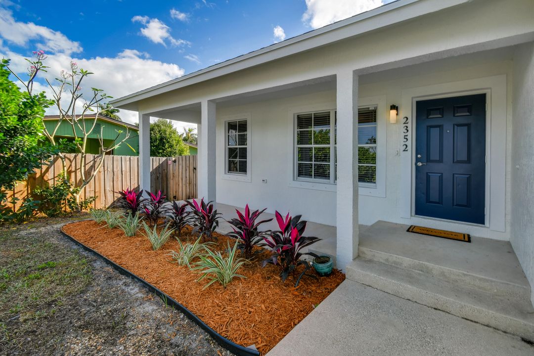 For Sale: $449,000 (3 beds, 2 baths, 1447 Square Feet)