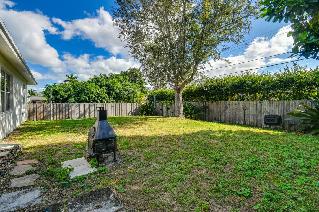 For Sale: $449,000 (3 beds, 2 baths, 1447 Square Feet)