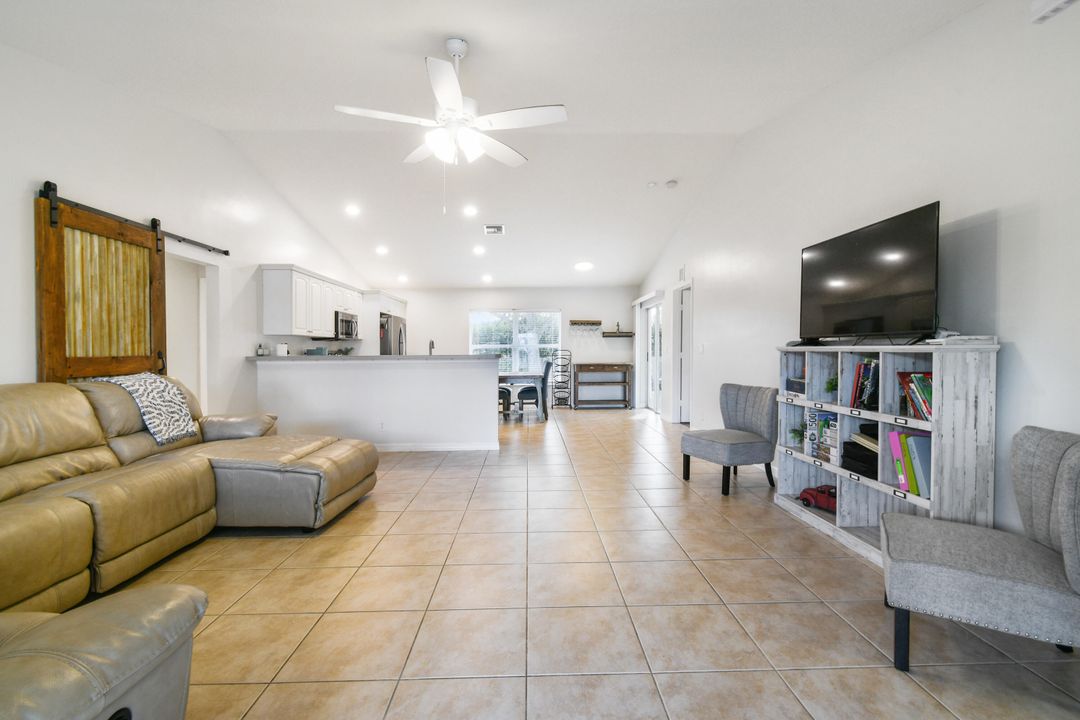 For Sale: $449,000 (3 beds, 2 baths, 1447 Square Feet)