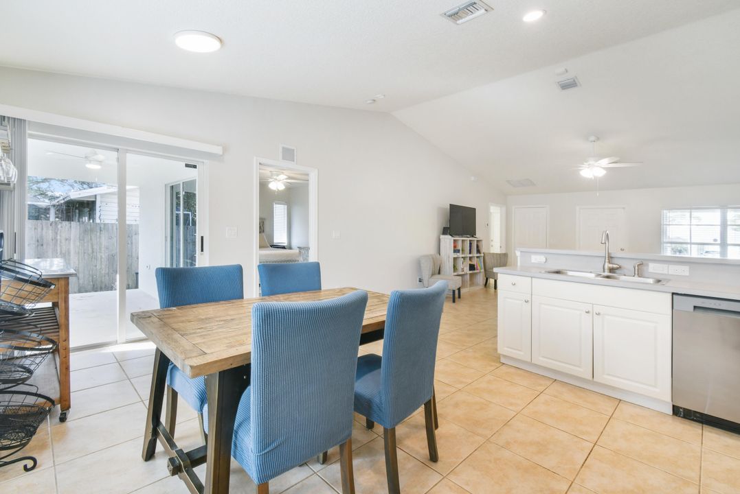 For Sale: $449,000 (3 beds, 2 baths, 1447 Square Feet)