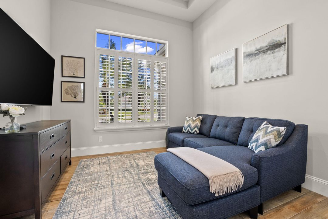 For Sale: $1,199,000 (4 beds, 4 baths, 3686 Square Feet)