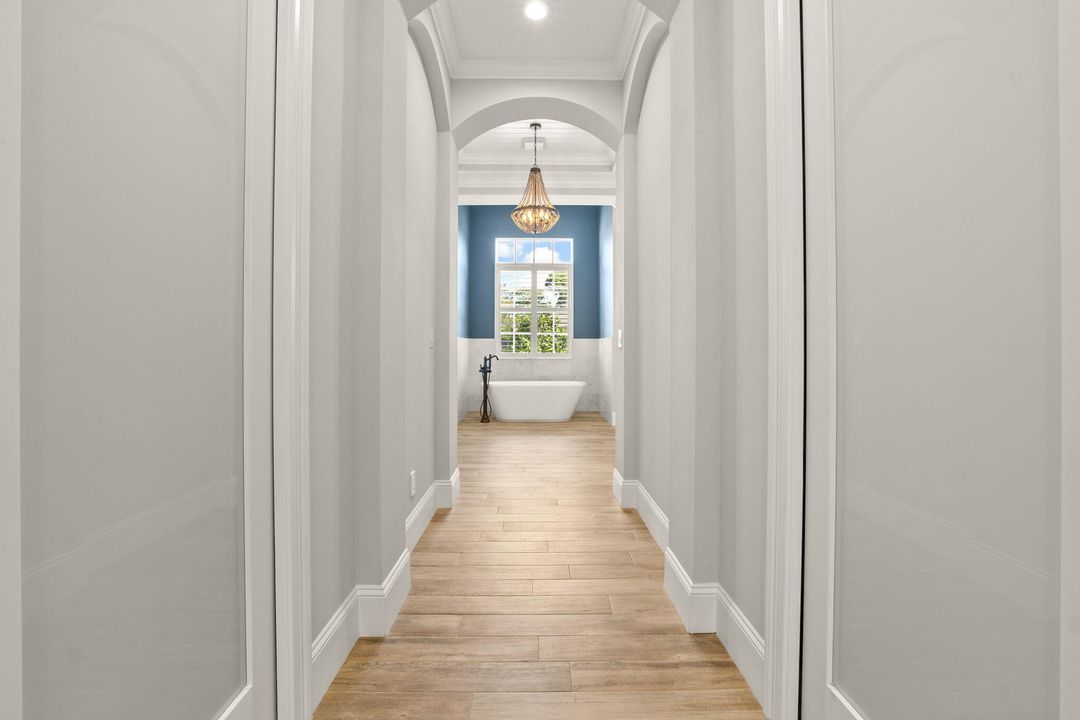 For Sale: $1,199,000 (4 beds, 4 baths, 3686 Square Feet)