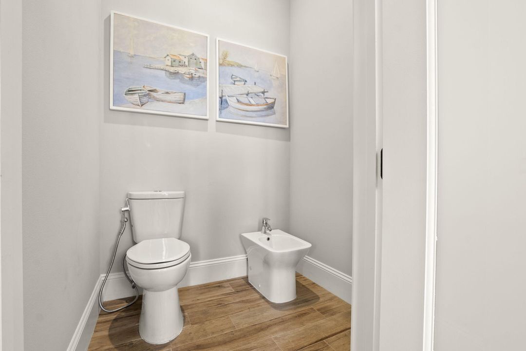 For Sale: $1,199,000 (4 beds, 4 baths, 3686 Square Feet)