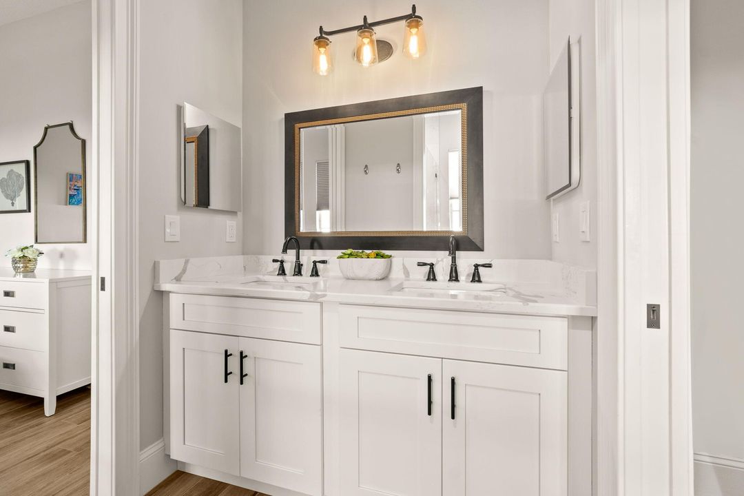 For Sale: $1,199,000 (4 beds, 4 baths, 3686 Square Feet)