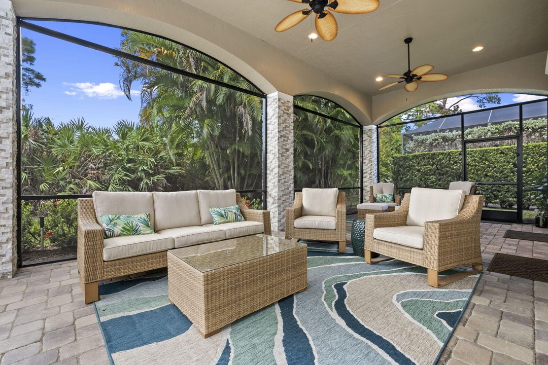 For Sale: $1,199,000 (4 beds, 4 baths, 3686 Square Feet)