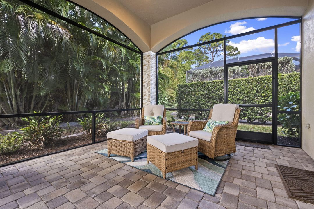 For Sale: $1,199,000 (4 beds, 4 baths, 3686 Square Feet)