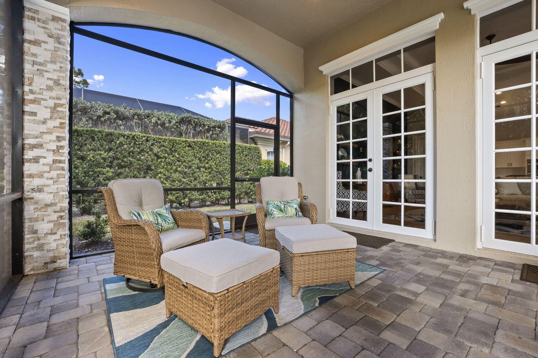 For Sale: $1,199,000 (4 beds, 4 baths, 3686 Square Feet)