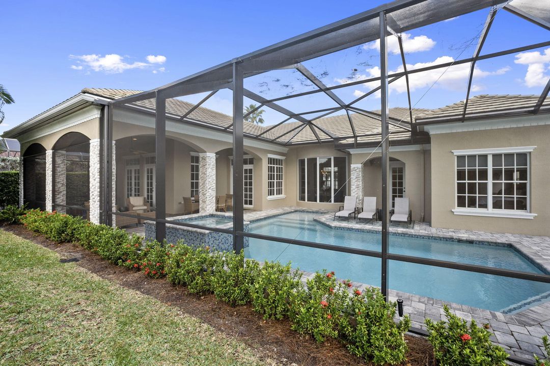 For Sale: $1,199,000 (4 beds, 4 baths, 3686 Square Feet)