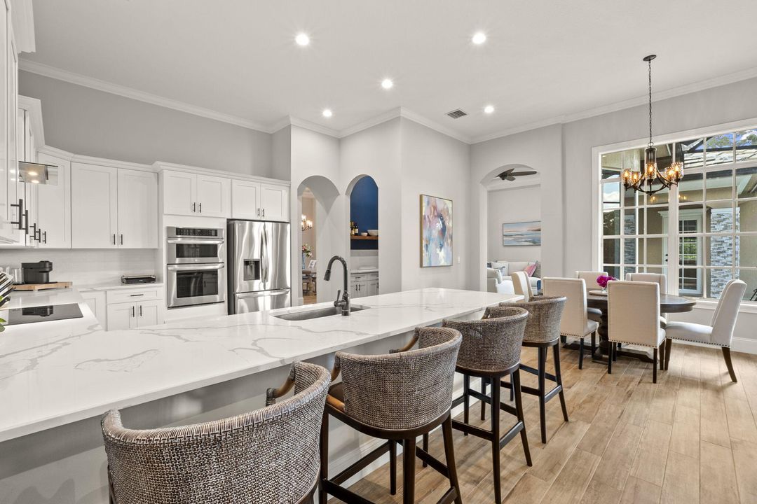 For Sale: $1,199,000 (4 beds, 4 baths, 3686 Square Feet)