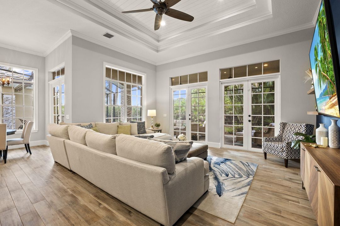 For Sale: $1,199,000 (4 beds, 4 baths, 3686 Square Feet)