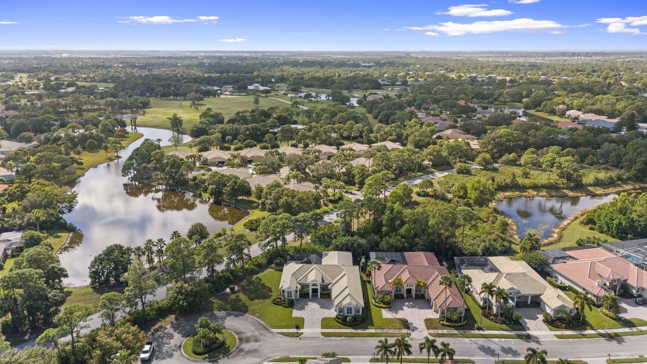 For Sale: $1,199,000 (4 beds, 4 baths, 3686 Square Feet)