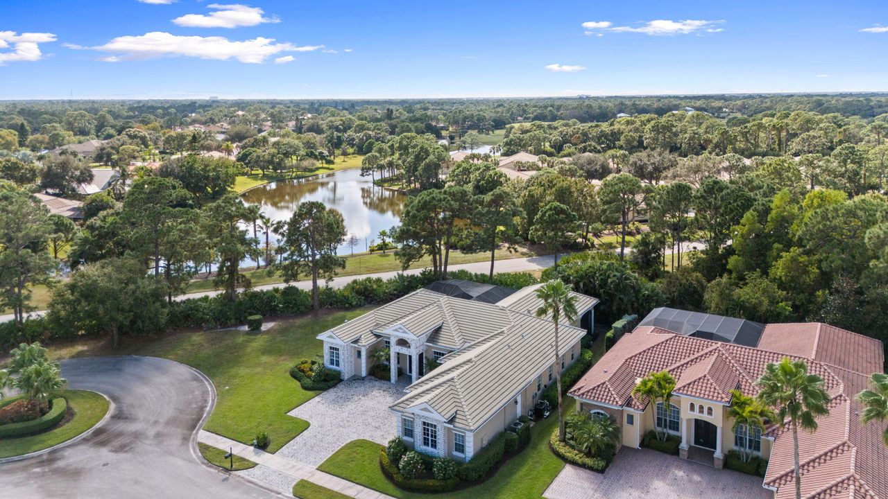 For Sale: $1,199,000 (4 beds, 4 baths, 3686 Square Feet)