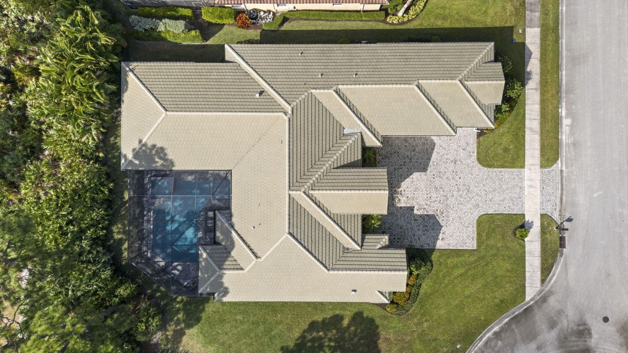 For Sale: $1,199,000 (4 beds, 4 baths, 3686 Square Feet)