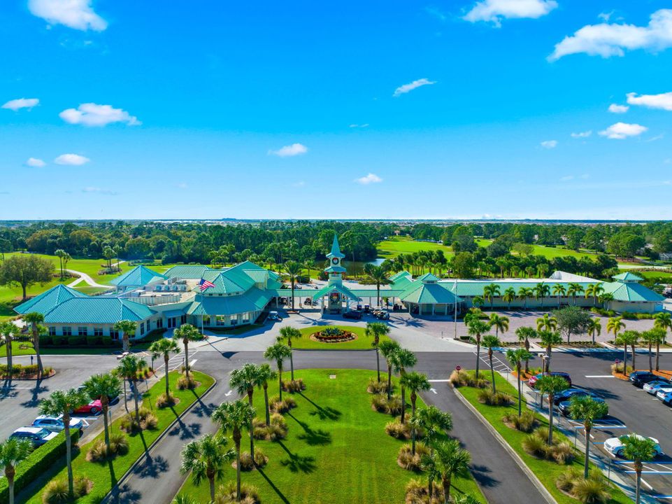 For Sale: $1,199,000 (4 beds, 4 baths, 3686 Square Feet)