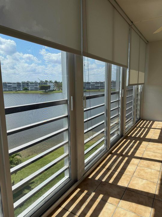 出租: $2,200 (2 贝兹, 2 浴室, 1158 平方英尺)