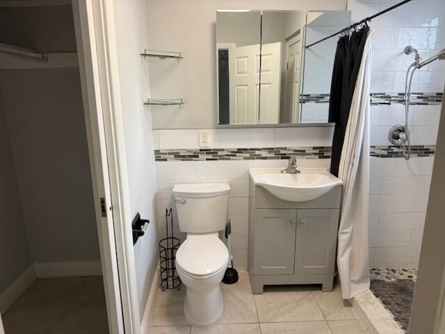 В аренду: $1,825 (1 спален, 1 ванн, 1656 Квадратных фут)