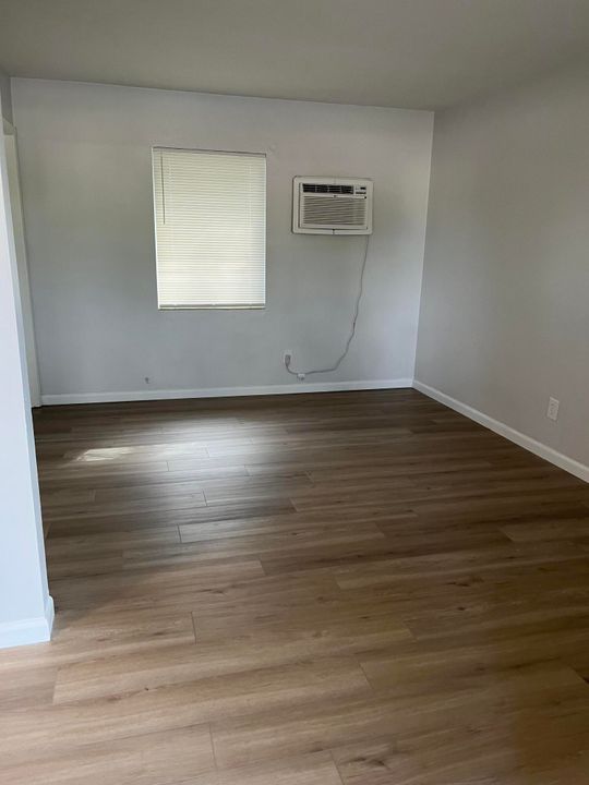 En Renta: $1,200 (0 camas, 1 baños, 850 Pies cuadrados)