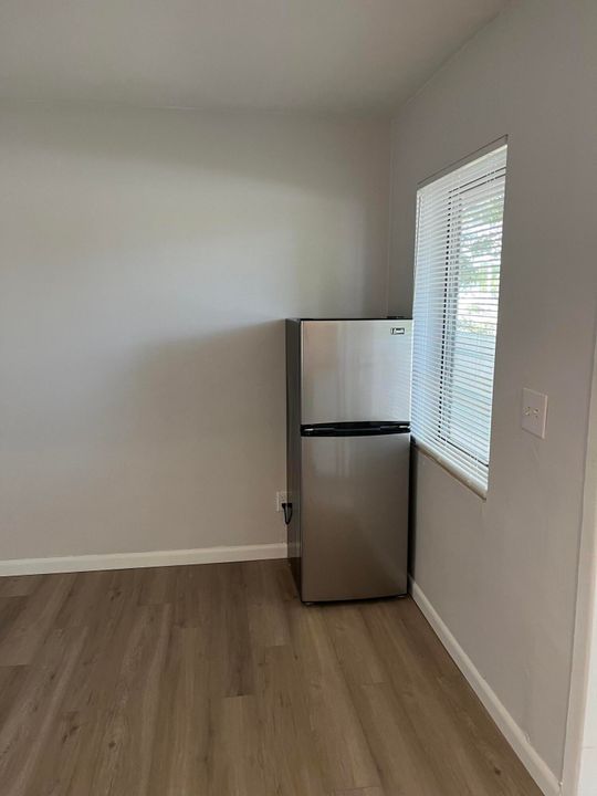 En Renta: $1,200 (0 camas, 1 baños, 850 Pies cuadrados)