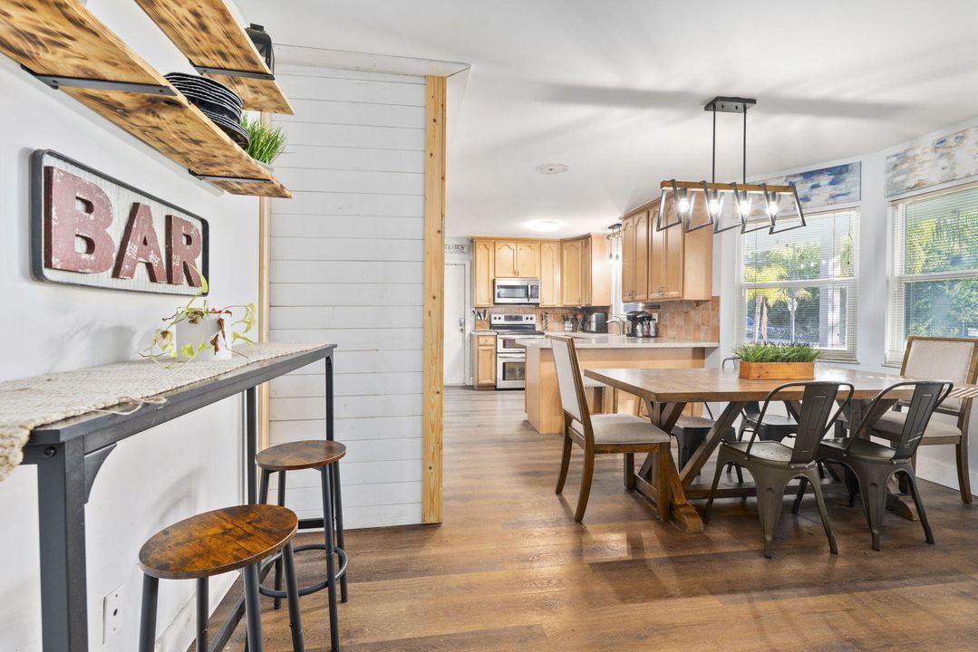 待售: $350,000 (3 贝兹, 2 浴室, 1681 平方英尺)