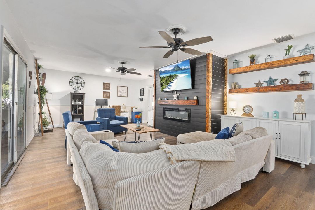 待售: $350,000 (3 贝兹, 2 浴室, 1681 平方英尺)