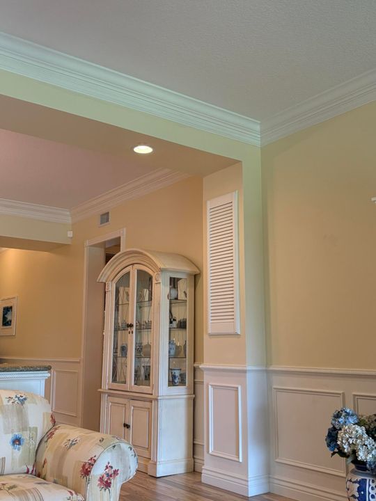 For Sale: $419,900 (2 beds, 2 baths, 1989 Square Feet)