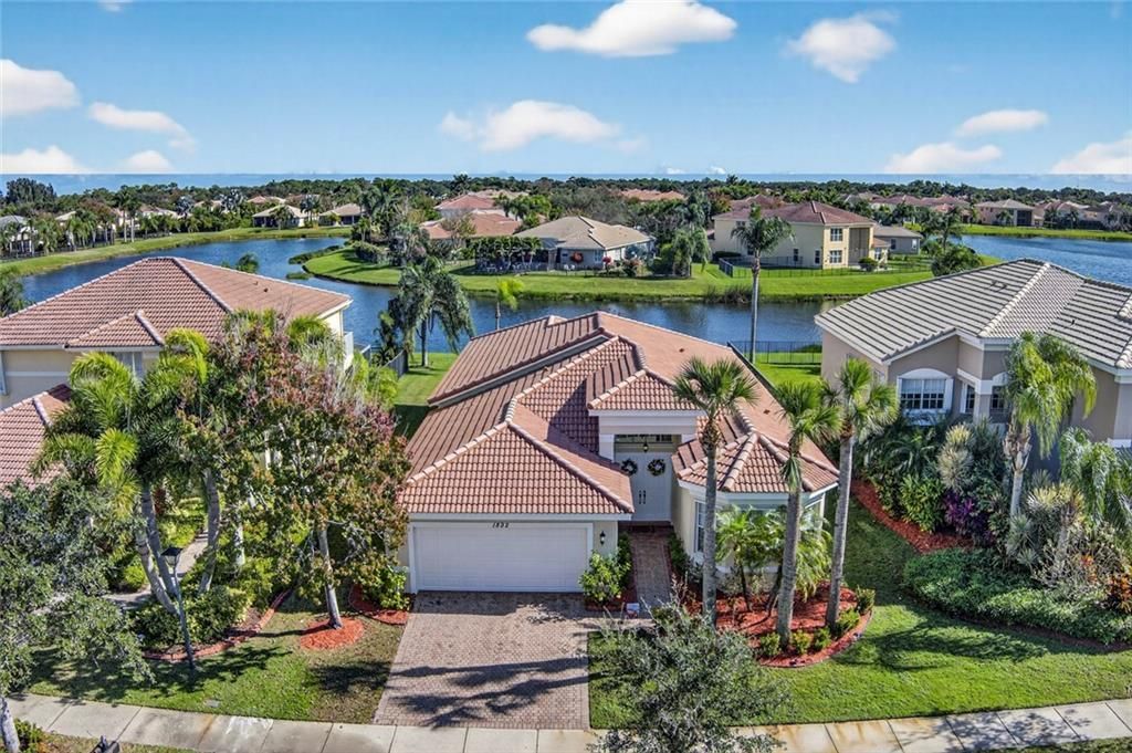 待售: $475,000 (4 贝兹, 2 浴室, 2151 平方英尺)