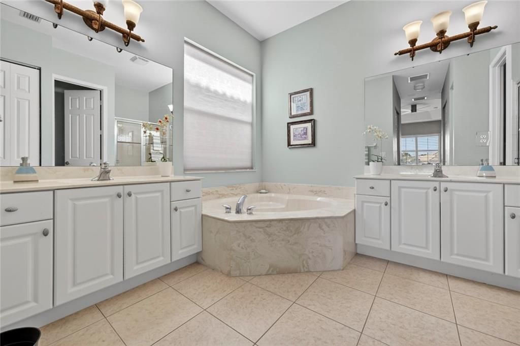 待售: $475,000 (4 贝兹, 2 浴室, 2151 平方英尺)