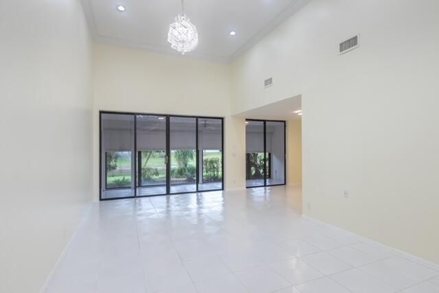 待售: $490,000 (2 贝兹, 2 浴室, 1684 平方英尺)