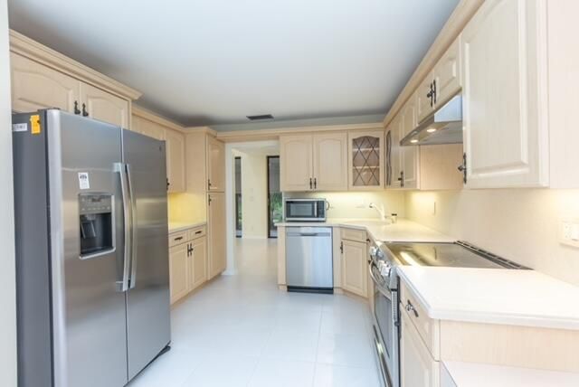 待售: $490,000 (2 贝兹, 2 浴室, 1684 平方英尺)