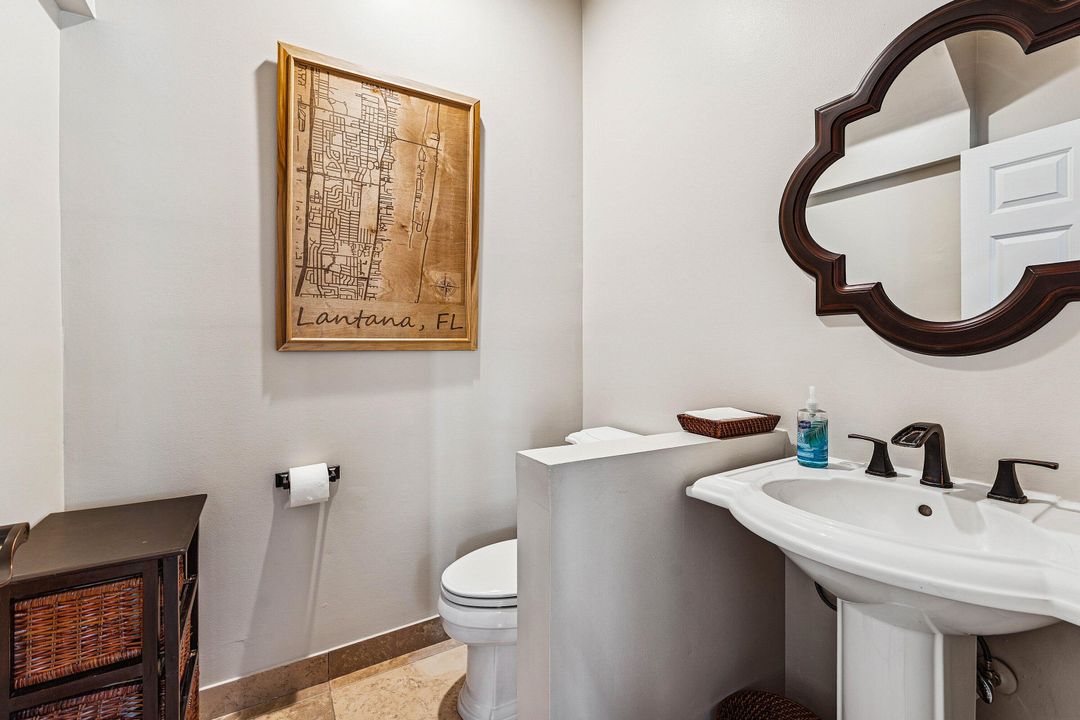 На продажу: $600,000 (3 спален, 2 ванн, 1930 Квадратных фут)