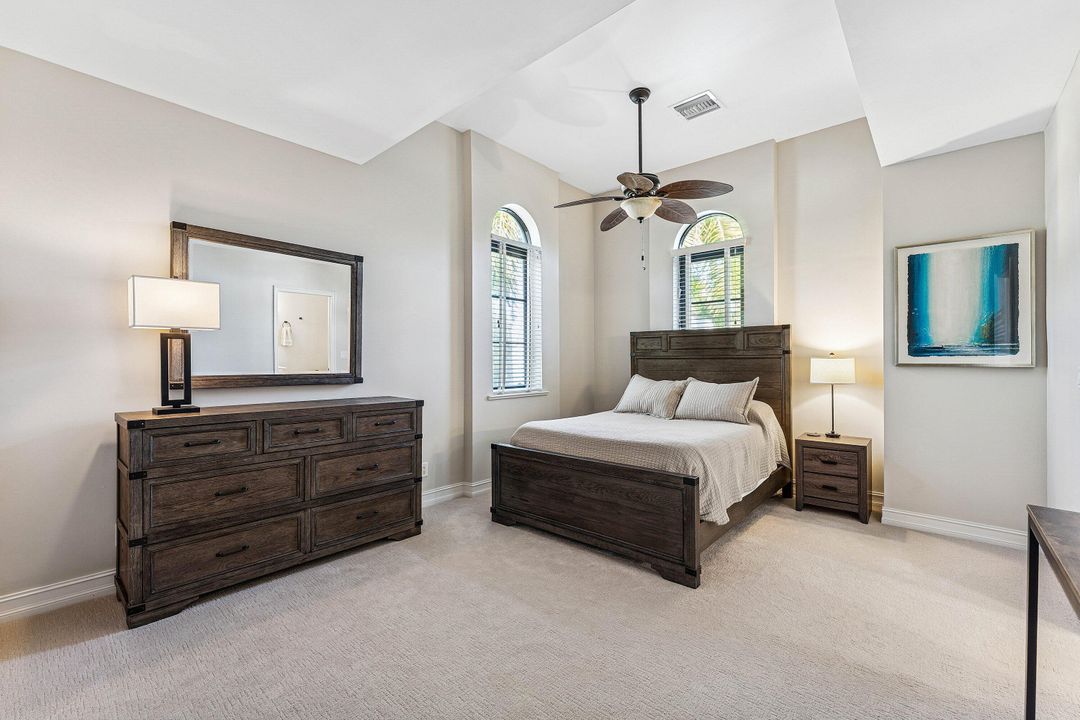 На продажу: $600,000 (3 спален, 2 ванн, 1930 Квадратных фут)