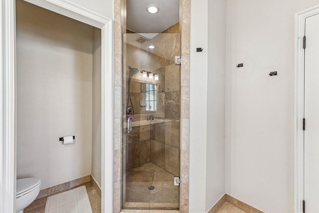 На продажу: $600,000 (3 спален, 2 ванн, 1930 Квадратных фут)