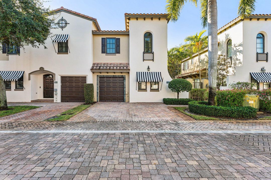 На продажу: $600,000 (3 спален, 2 ванн, 1930 Квадратных фут)