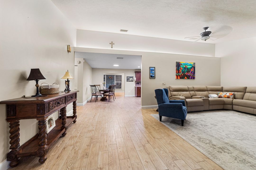 На продажу: $800,000 (3 спален, 3 ванн, 2382 Квадратных фут)