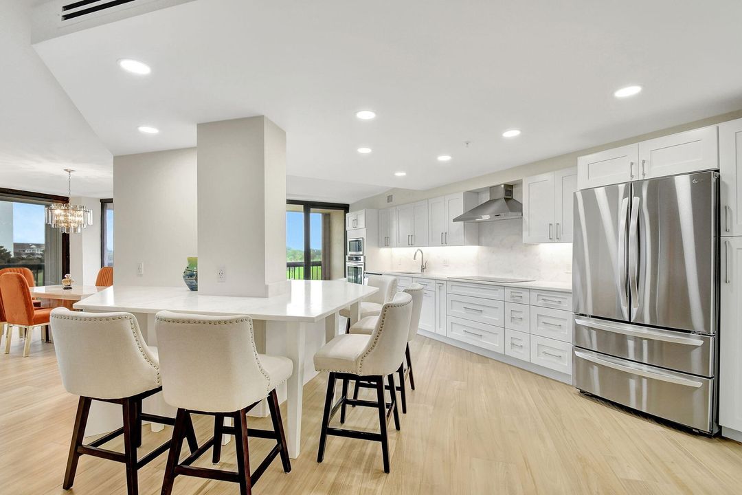 For Sale: $995,000 (3 beds, 2 baths, 2200 Square Feet)