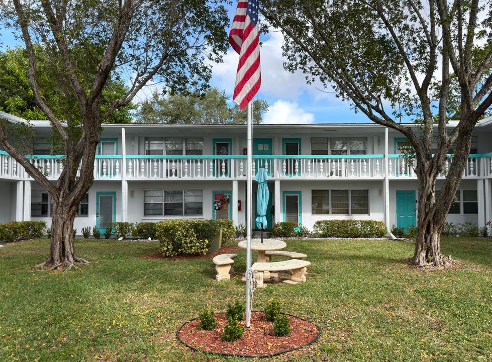 出租: $1,650 (1 贝兹, 1 浴室, 585 平方英尺)