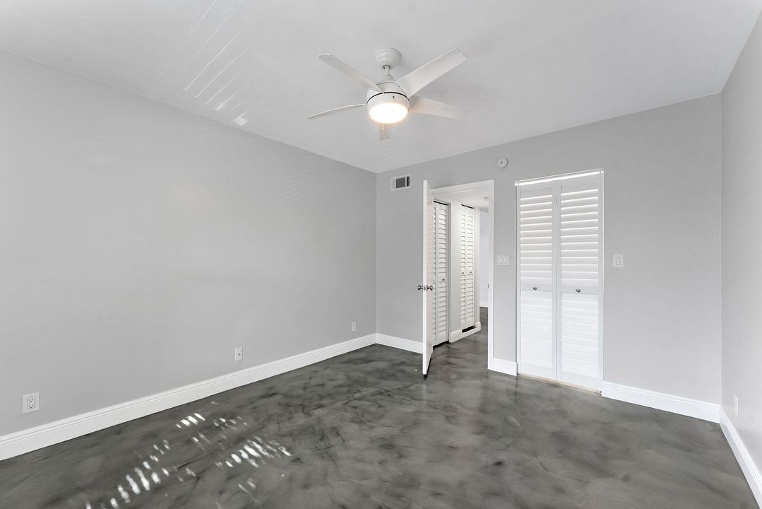 待售: $265,000 (2 贝兹, 2 浴室, 936 平方英尺)