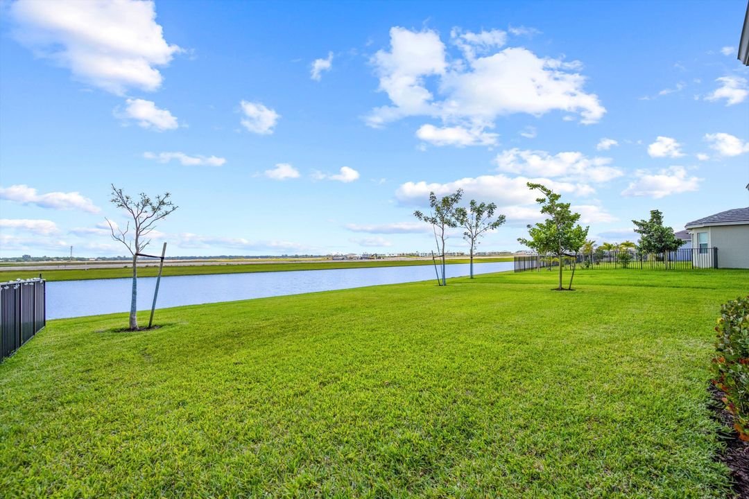 En Renta: $3,300 (3 camas, 2 baños, 1913 Pies cuadrados)