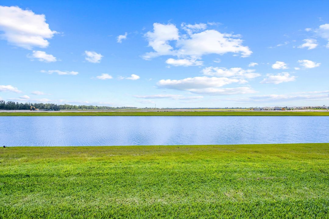 En Renta: $3,300 (3 camas, 2 baños, 1913 Pies cuadrados)