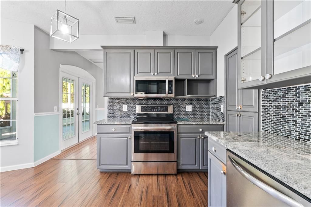 待售: $655,000 (3 贝兹, 2 浴室, 2210 平方英尺)