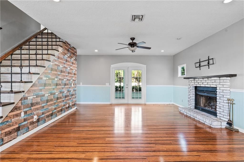 待售: $655,000 (3 贝兹, 2 浴室, 2210 平方英尺)