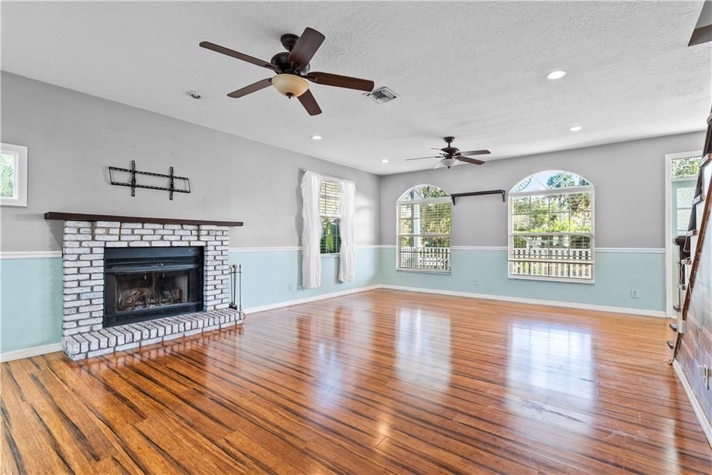 待售: $655,000 (3 贝兹, 2 浴室, 2210 平方英尺)