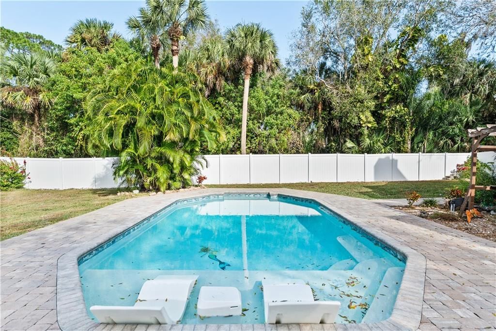 待售: $655,000 (3 贝兹, 2 浴室, 2210 平方英尺)