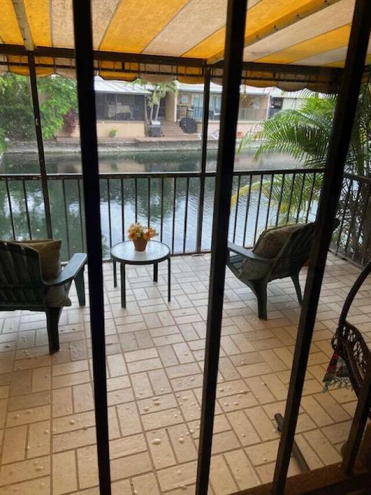 For Sale: $545,000 (3 beds, 2 baths, 1460 Square Feet)