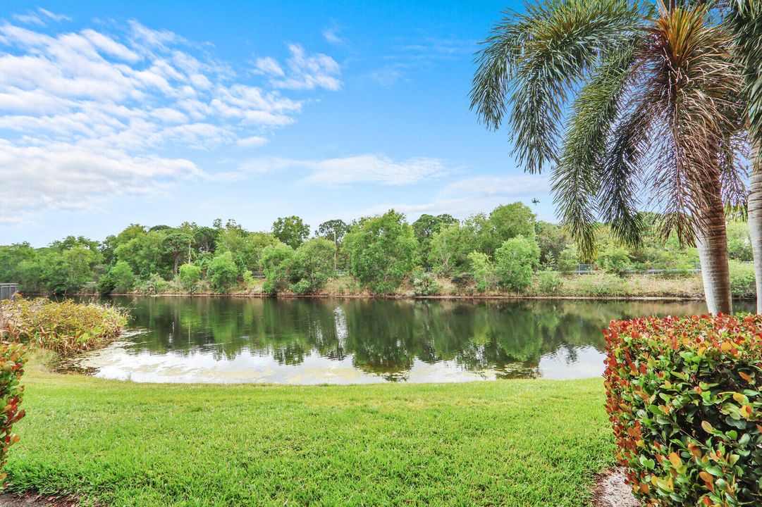 待售: $590,000 (3 贝兹, 3 浴室, 2274 平方英尺)