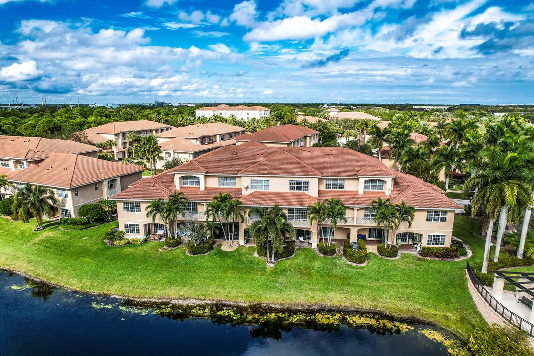 待售: $590,000 (3 贝兹, 3 浴室, 2274 平方英尺)